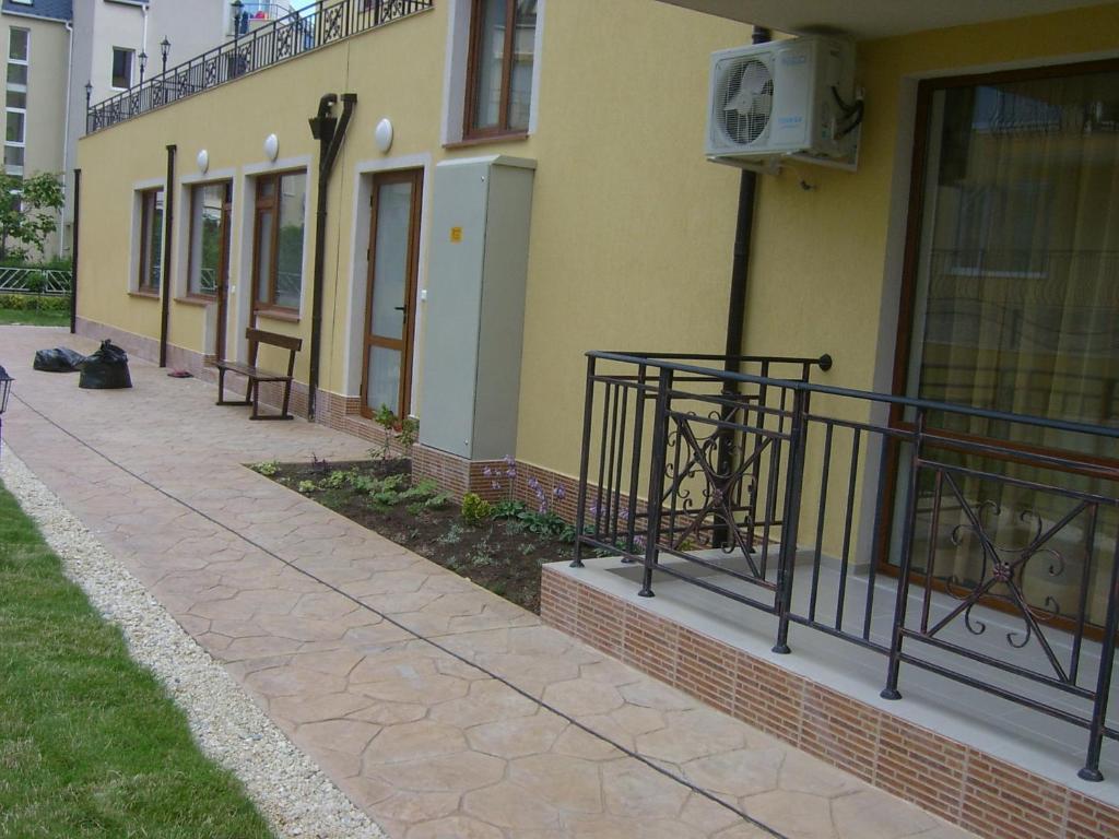 Siana 3 Suits Pomorie Kültér fotó