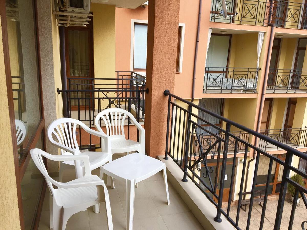 Siana 3 Suits Pomorie Kültér fotó